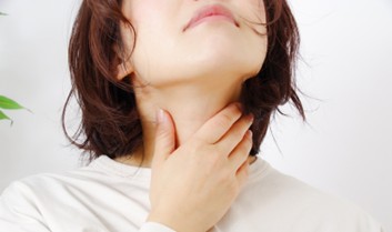 【安全衛教】 爸媽必學「嬰幼兒急救術」 擊背法、哈姆立克法、CPR心肺復甦術 【安全衛教】 爸媽必學「嬰幼兒急救術」 擊背法、哈姆立克法、CPR心肺復甦術